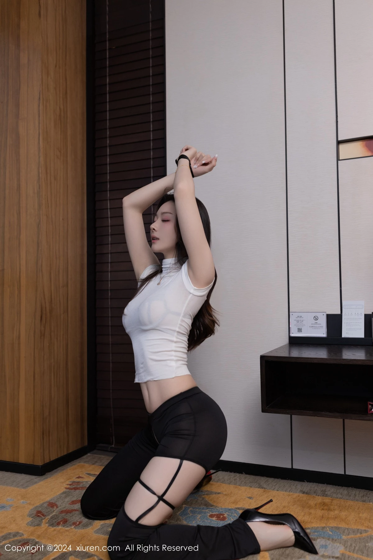 [XiuRen秀人网]第8270期小逗逗写真 [80P]-019