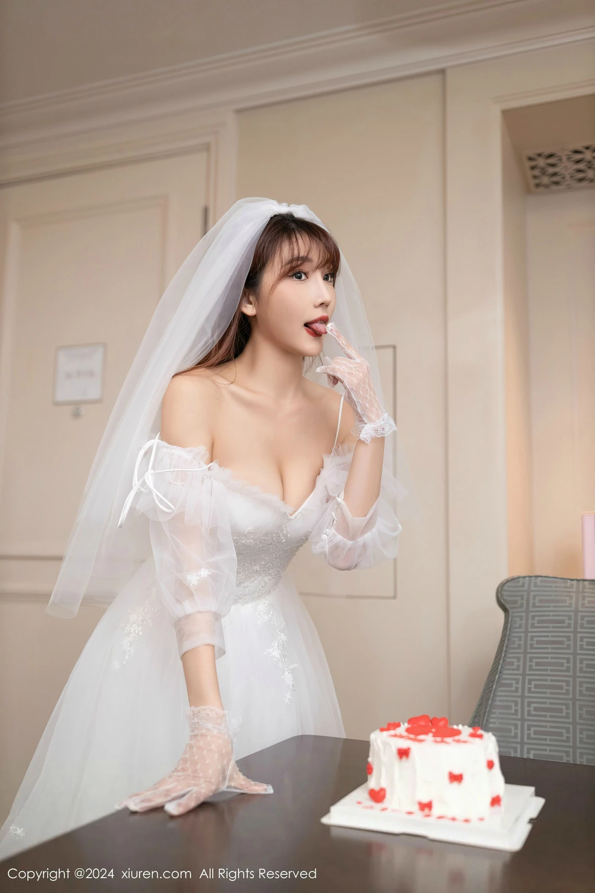 [XiuRen秀人网]第8418期陆萱萱写真 [80P]-005