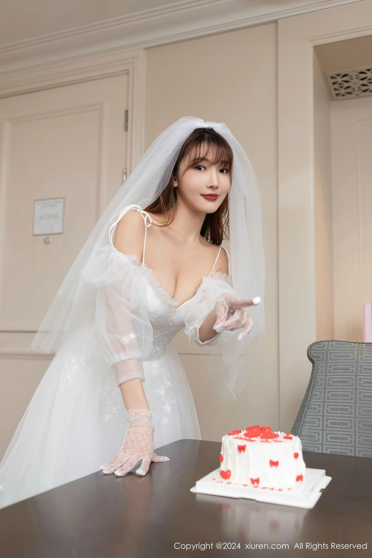 [XiuRen秀人网]第8418期陆萱萱写真 [80P]-004