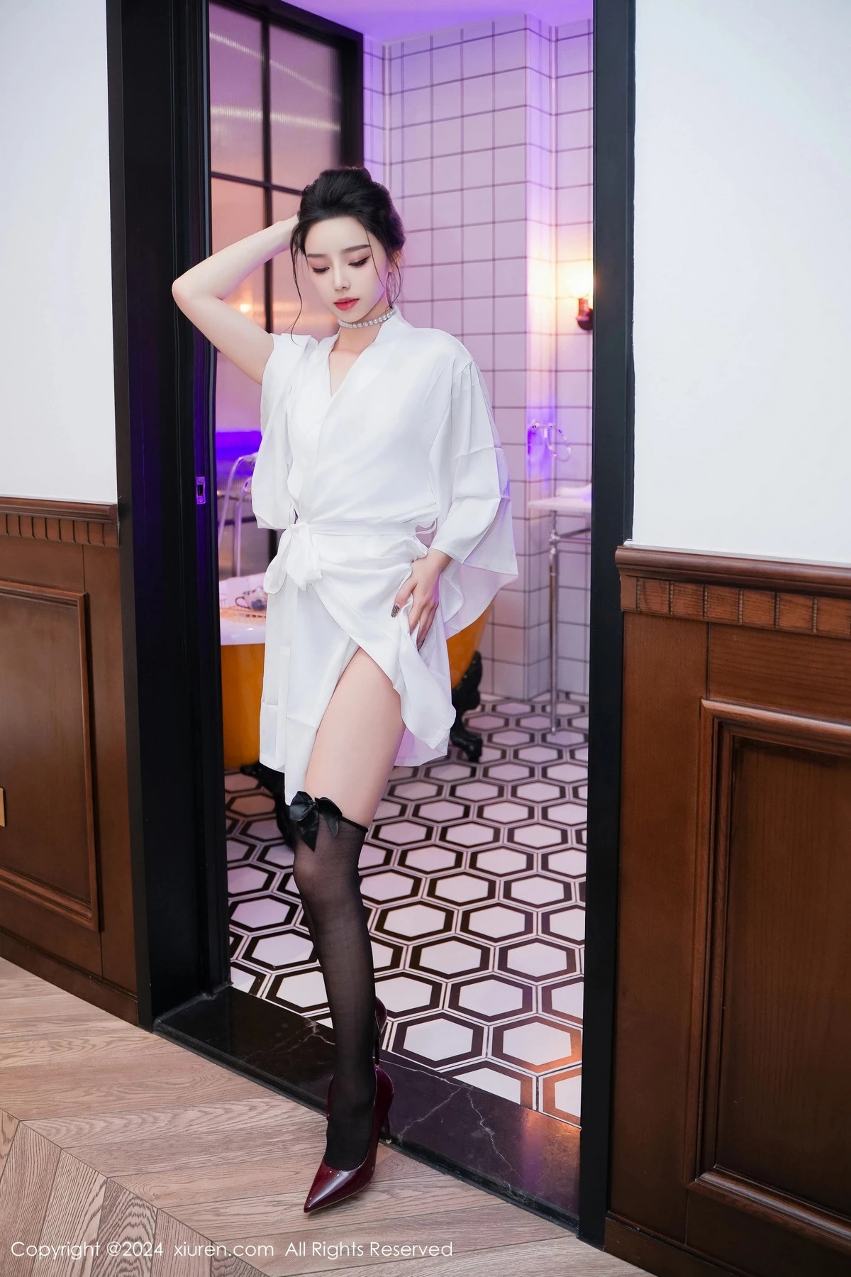 [XiuRen秀人网]第8283期苏曼兮写真 [84P]-008