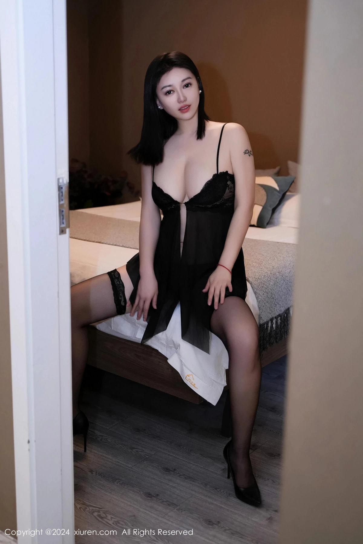 [XiuRen秀人网]第8281期雅茹老师写真 [74P]-011
