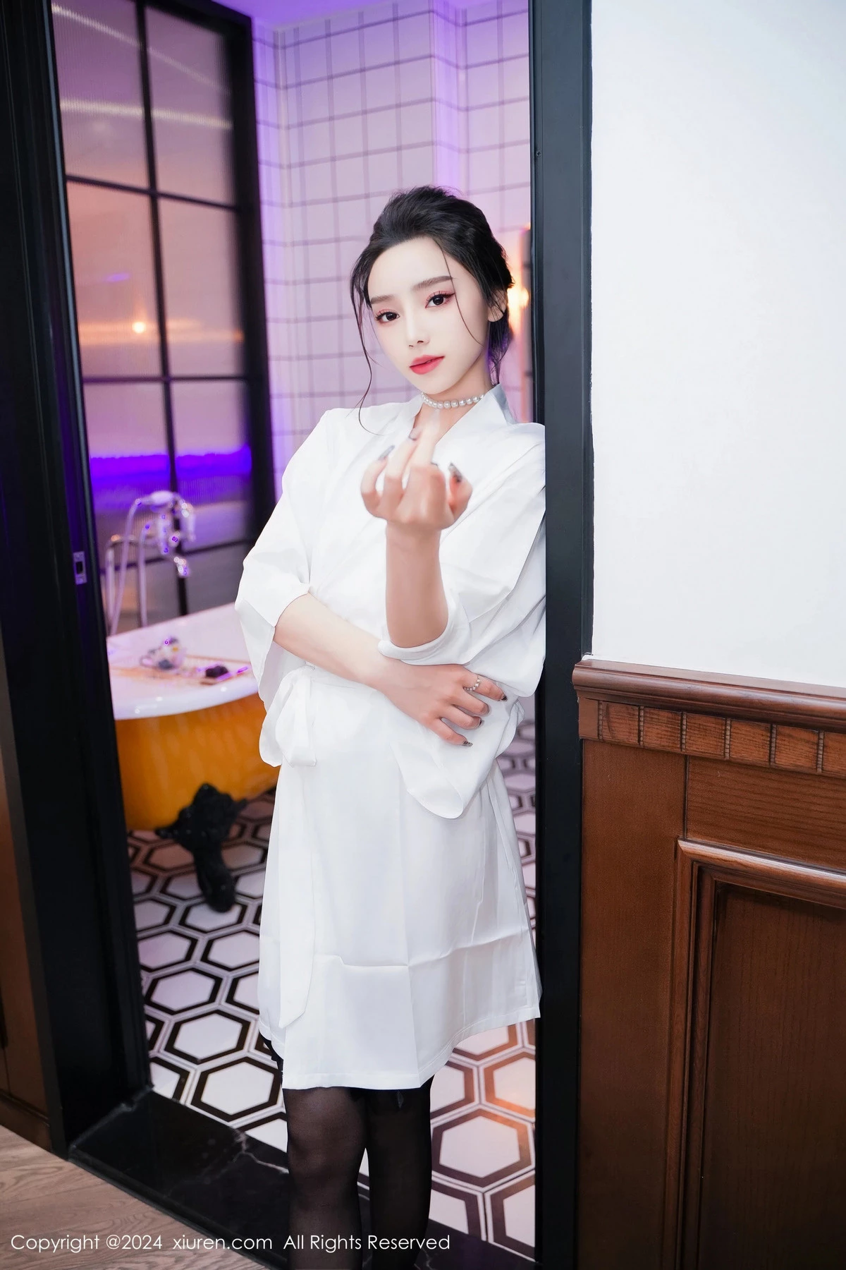 [XiuRen秀人网]第8283期苏曼兮写真 [84P]-010