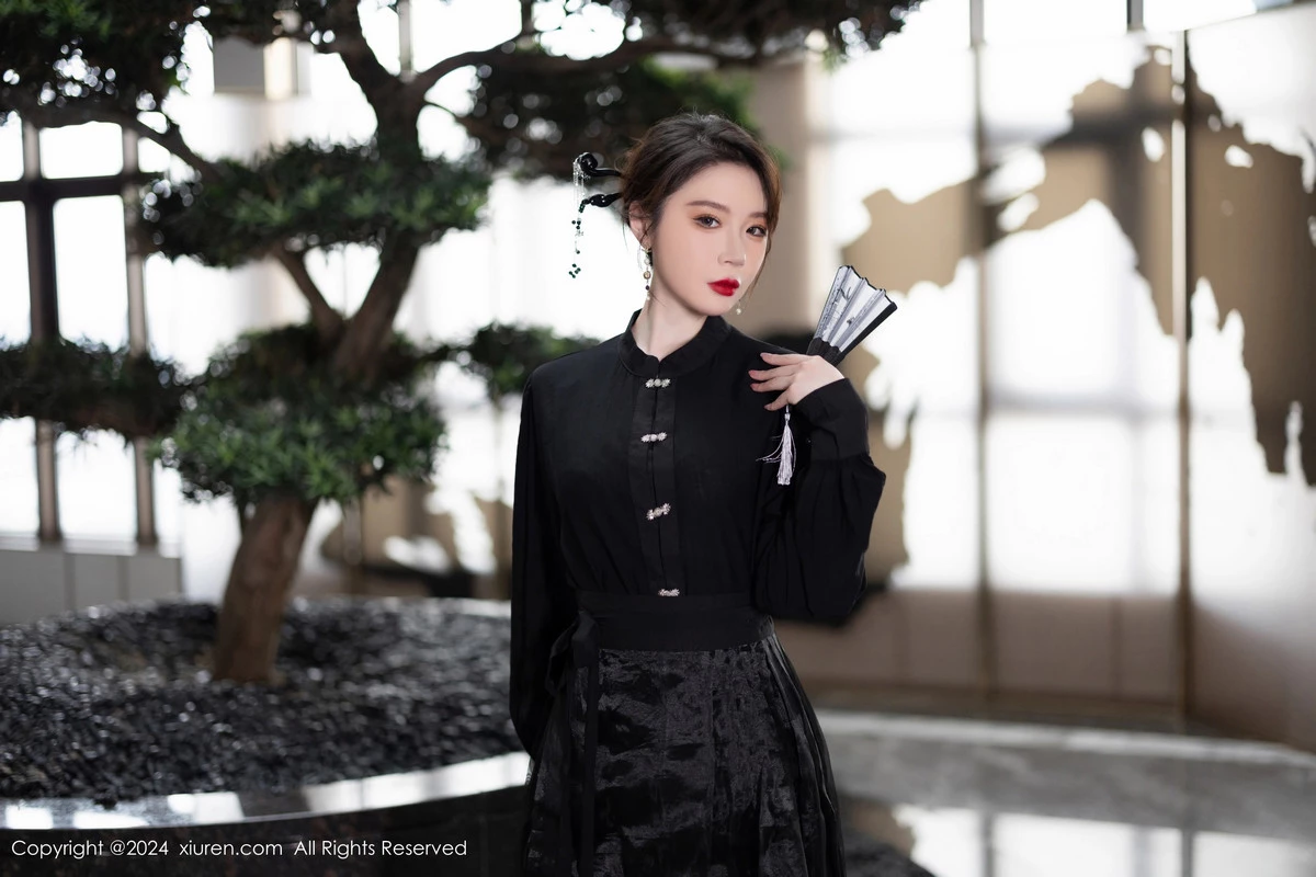 [XiuRen秀人网]第8465期梦心玥写真 [82P]-001