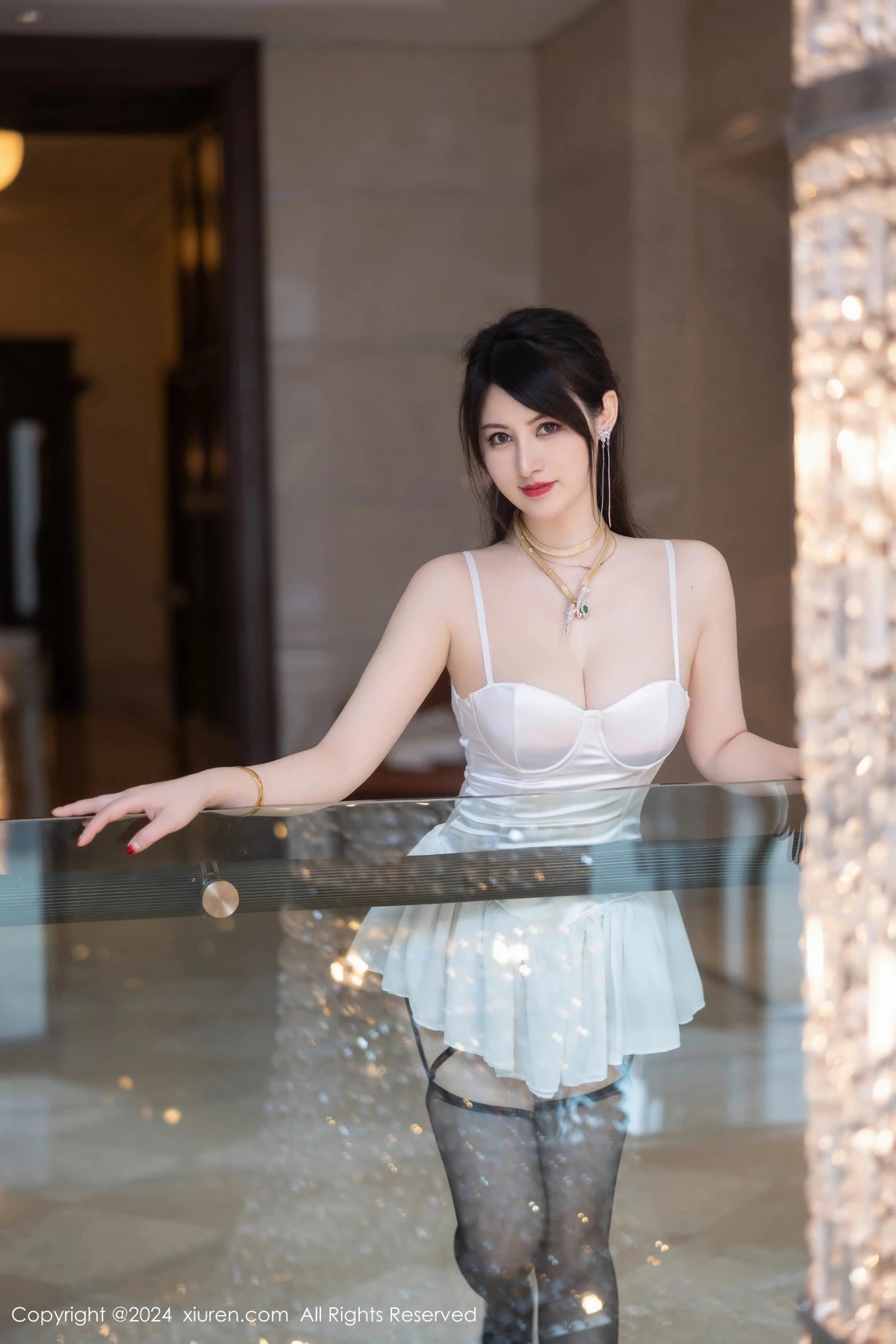 [XiuRen秀人网]第8436期诗诗写真 [83P]-008