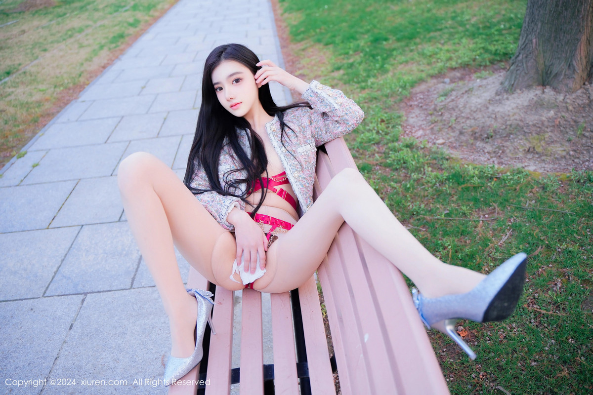 [XiuRen秀人网]第8489期龙雪儿写真 [49P]-044