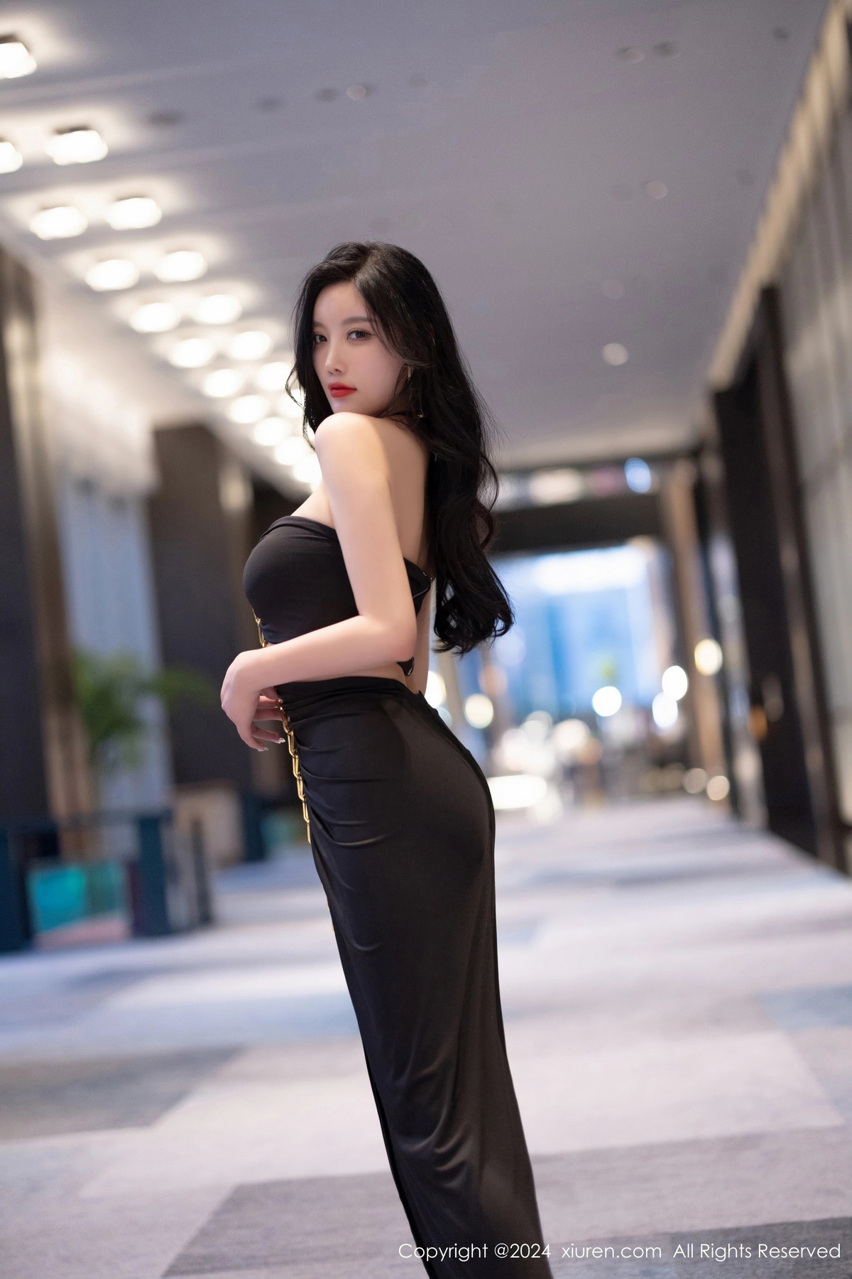 [XiuRen秀人网]第8484期杨晨晨写真 [76P]-002