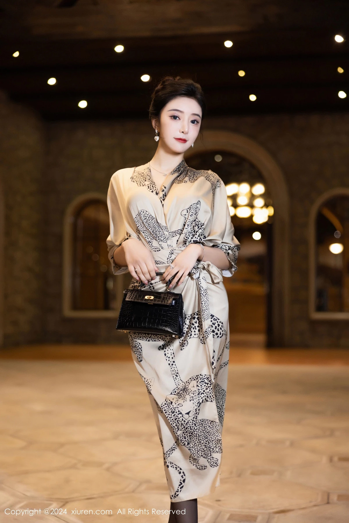 [XiuRen秀人网]第8510期王馨瑶写真 [82P]-001