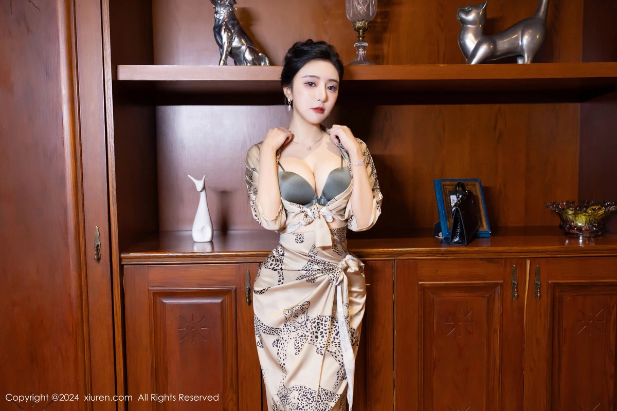 [XiuRen秀人网]第8510期王馨瑶写真 [82P]-021
