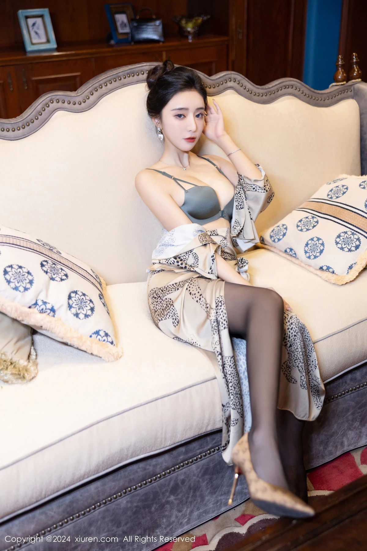 [XiuRen秀人网]第8510期王馨瑶写真 [82P]-032