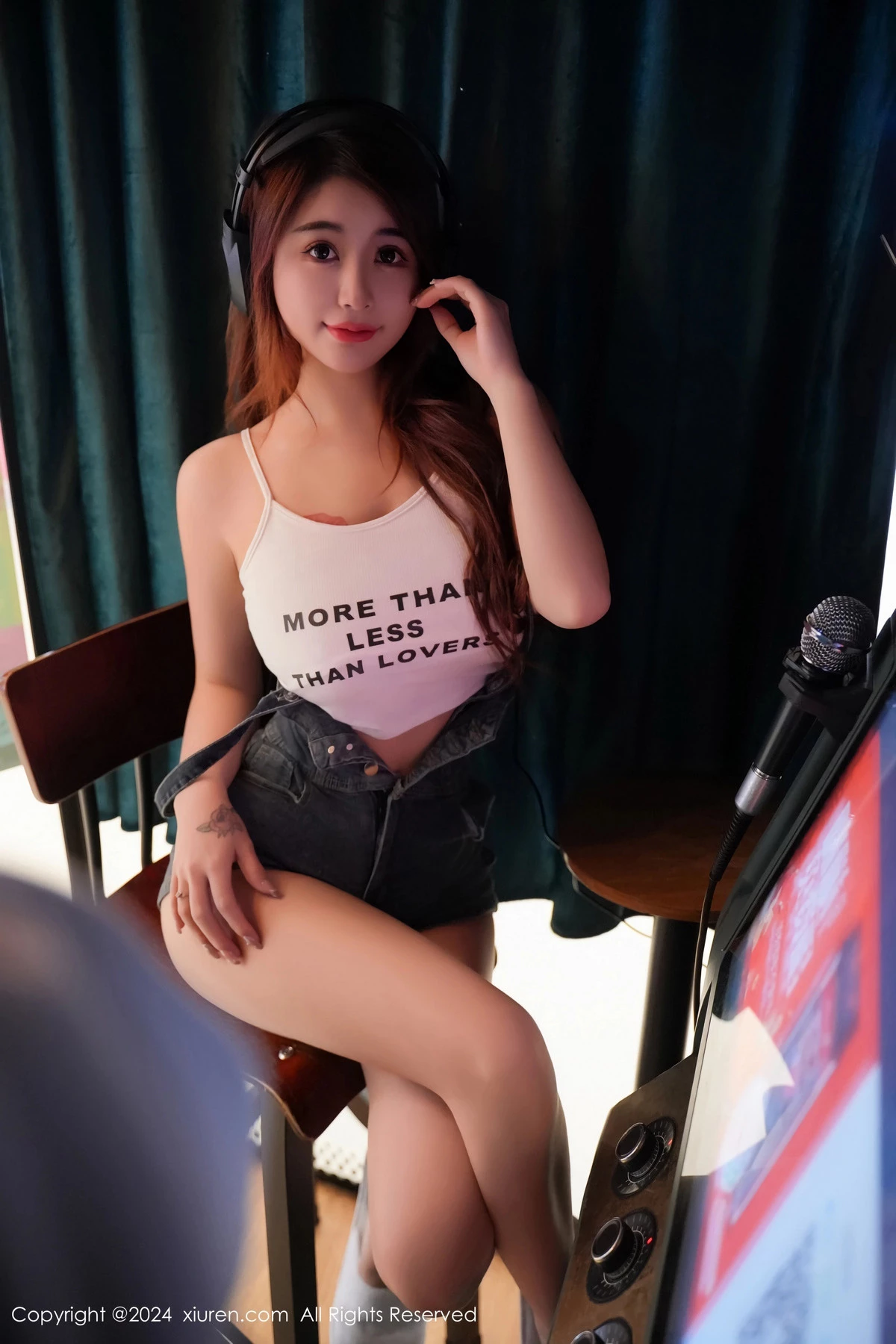 [XiuRen秀人网]第8506期美七写真 [99P]-015