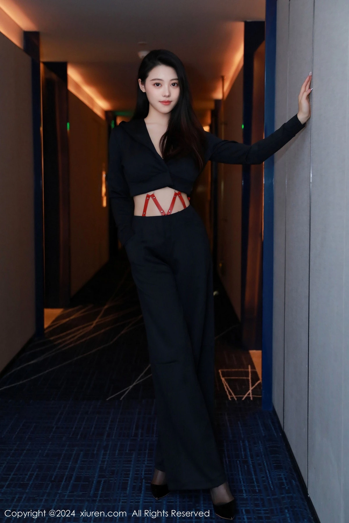 [XiuRen秀人网]第8524期清妙写真 [80P]-001