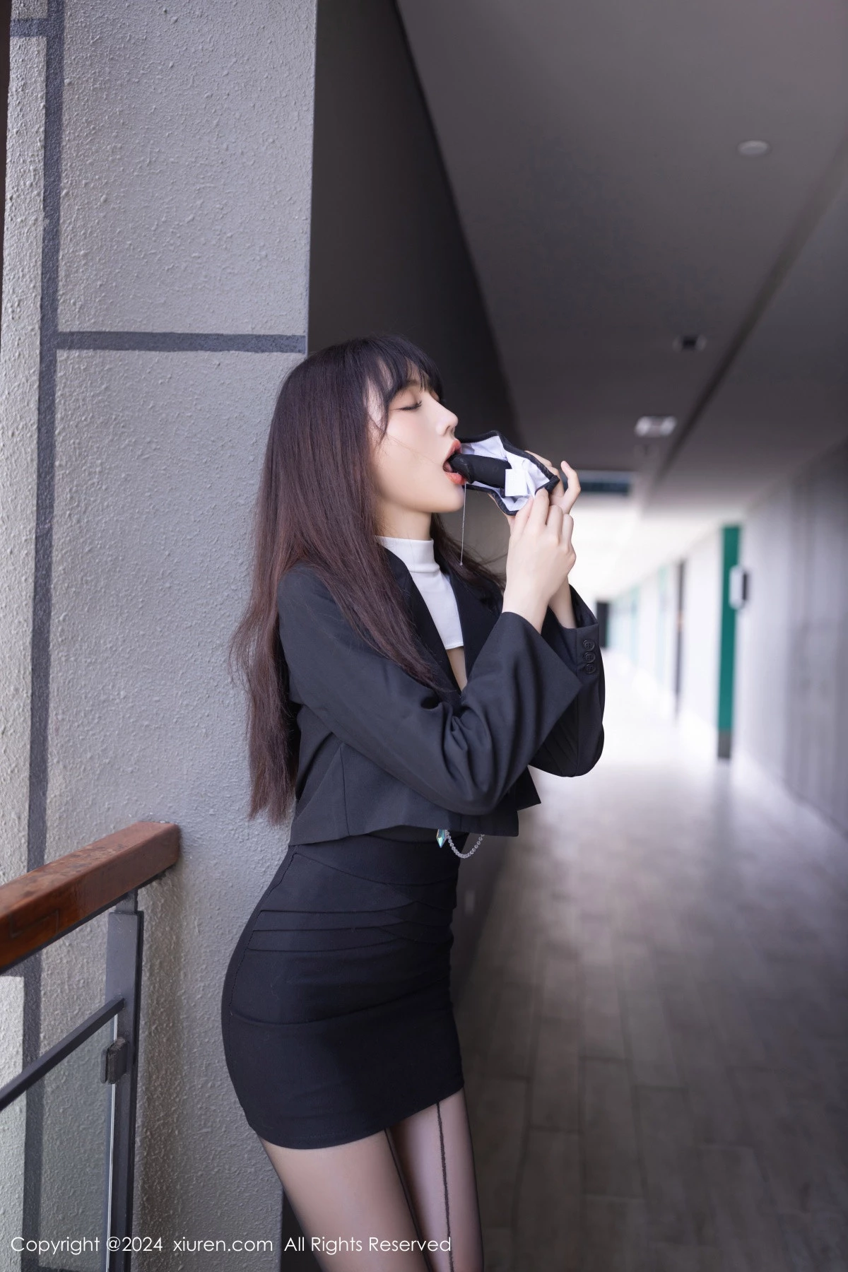 [XiuRen秀人网]第8627期陆萱萱写真 [80P]-001