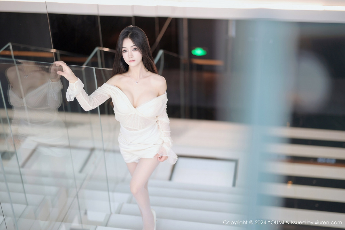 [YouMi尤蜜荟]第1072期谭小灵写真 [96P]-004