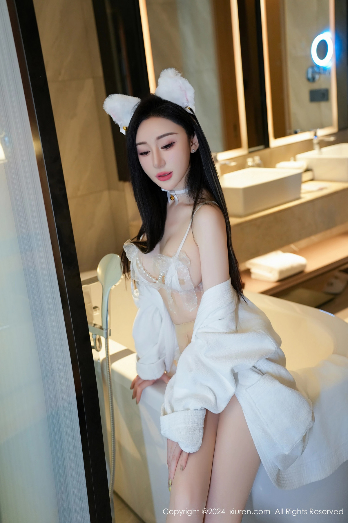 [XiuRen秀人网]第8679期田兮白写真 [124P]-085