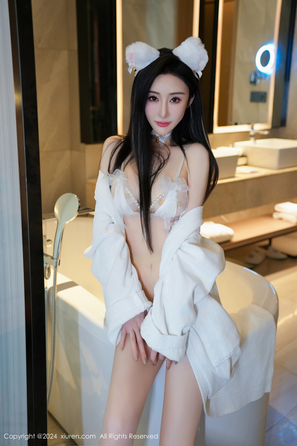 [XiuRen秀人网]第8679期田兮白写真 [124P]-084