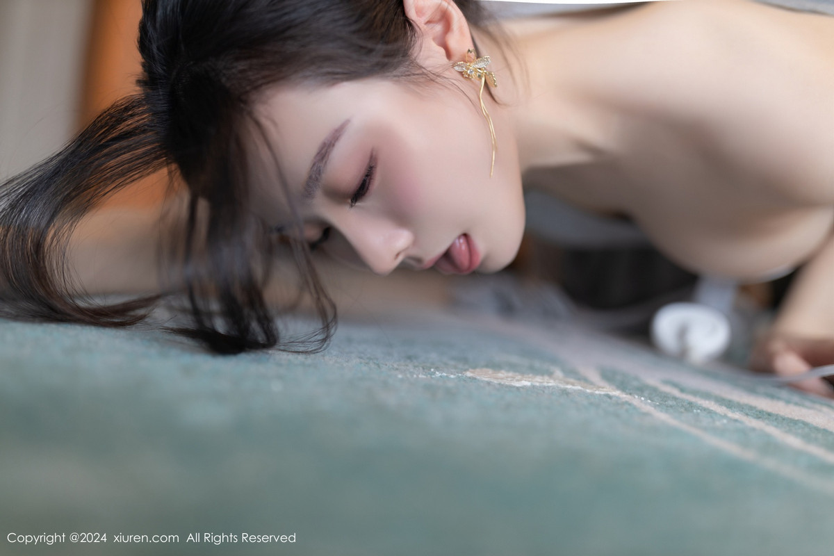 [XiuRen秀人网]第8699期小逗逗写真 [80P]-034