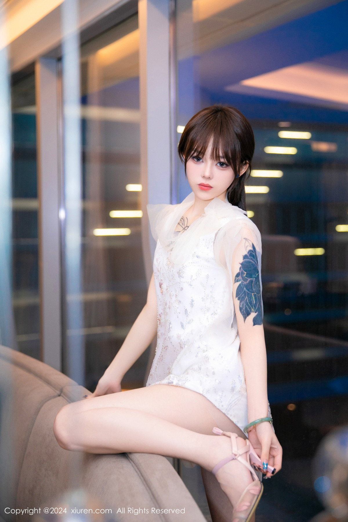 [XiuRen秀人网]第8696期奶瓶写真 [81P]-006