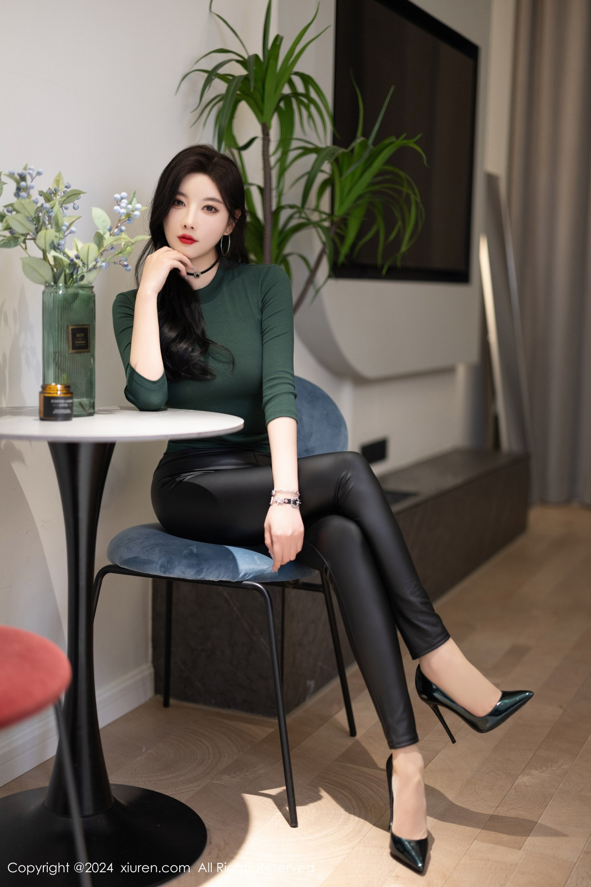 [XiuRen秀人网]第8707期杨晨晨写真 [90P]-001