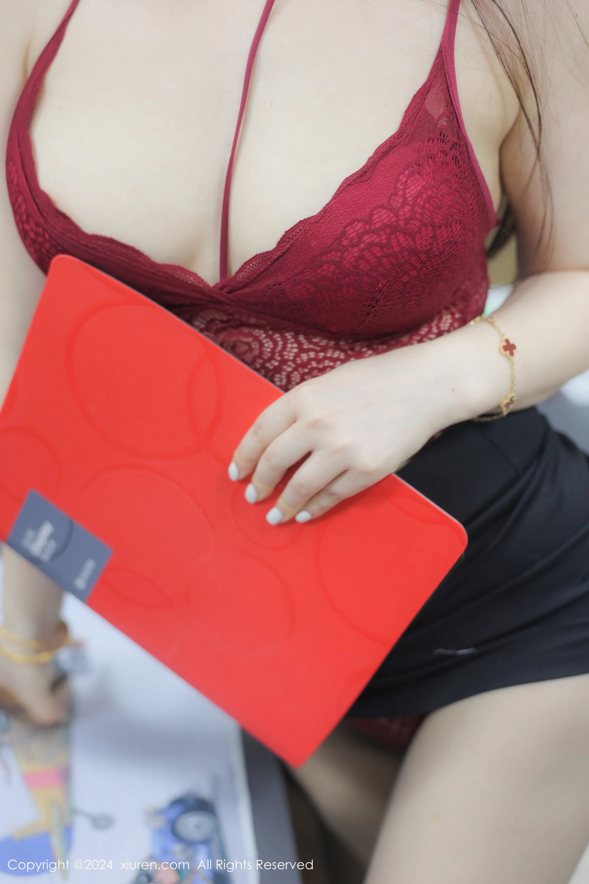 [XiuRen秀人网]第8766期诗诗写真 [81P]-037