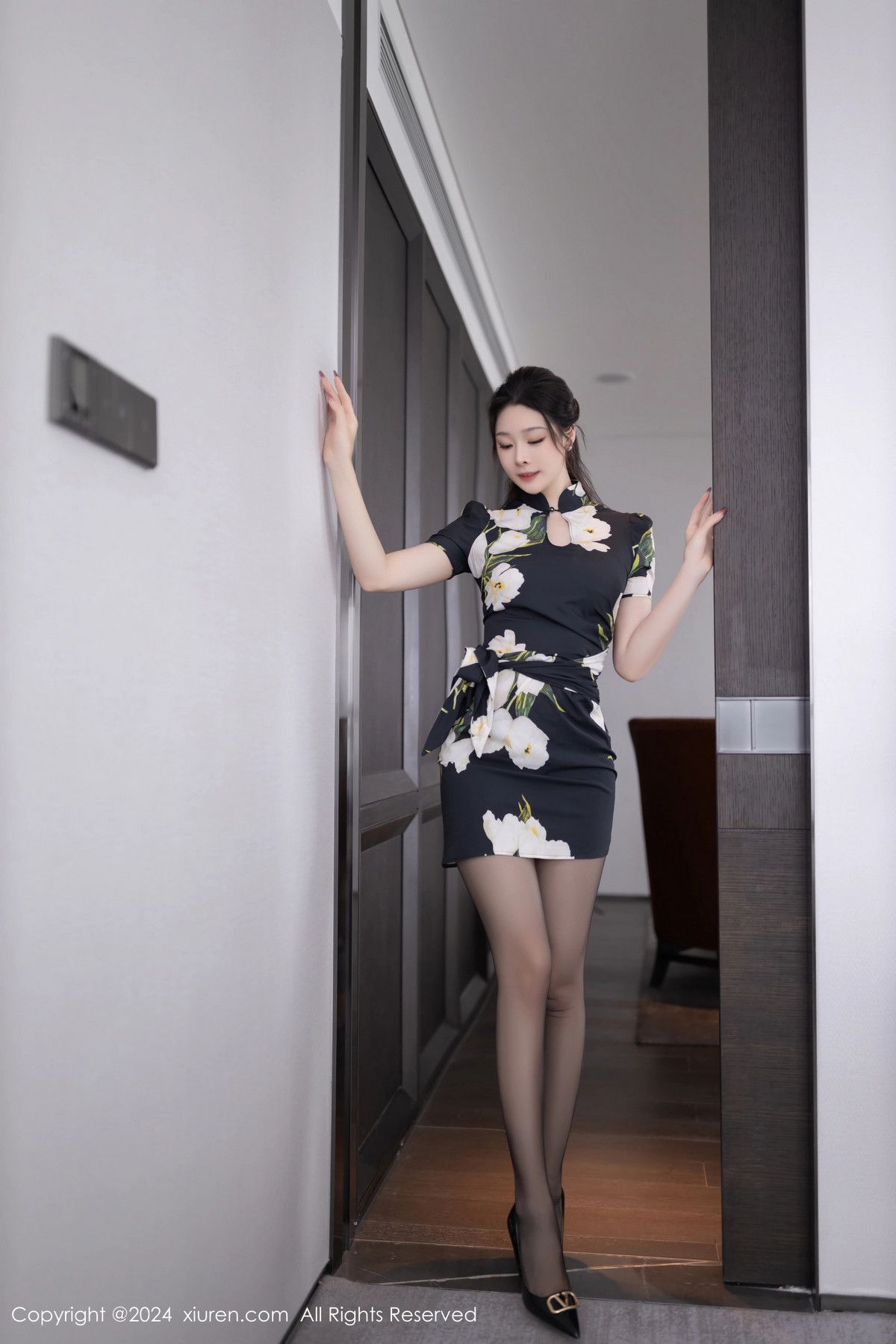 [XiuRen秀人网]第8768期小逗逗写真 [80P]-002