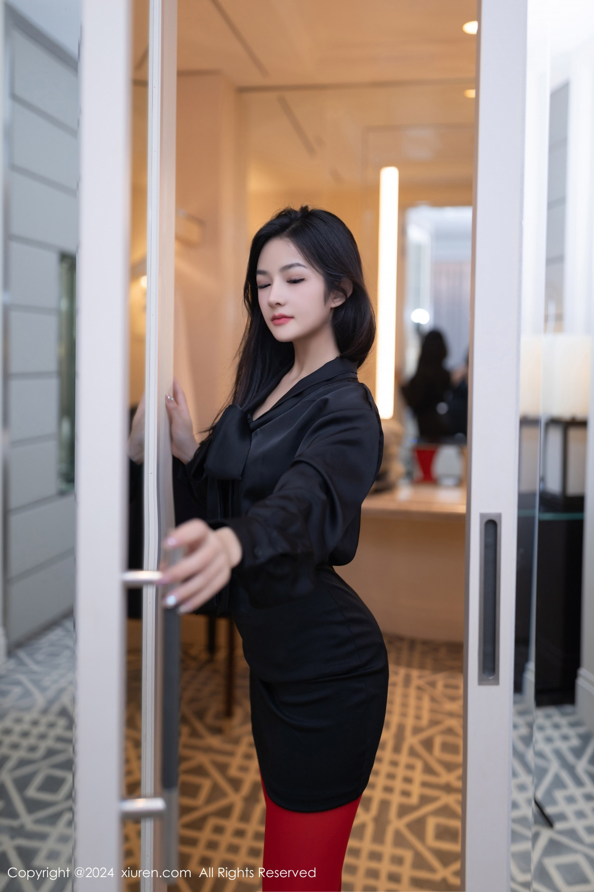 [XiuRen秀人网]第8801期谭小灵写真 [80P]-005