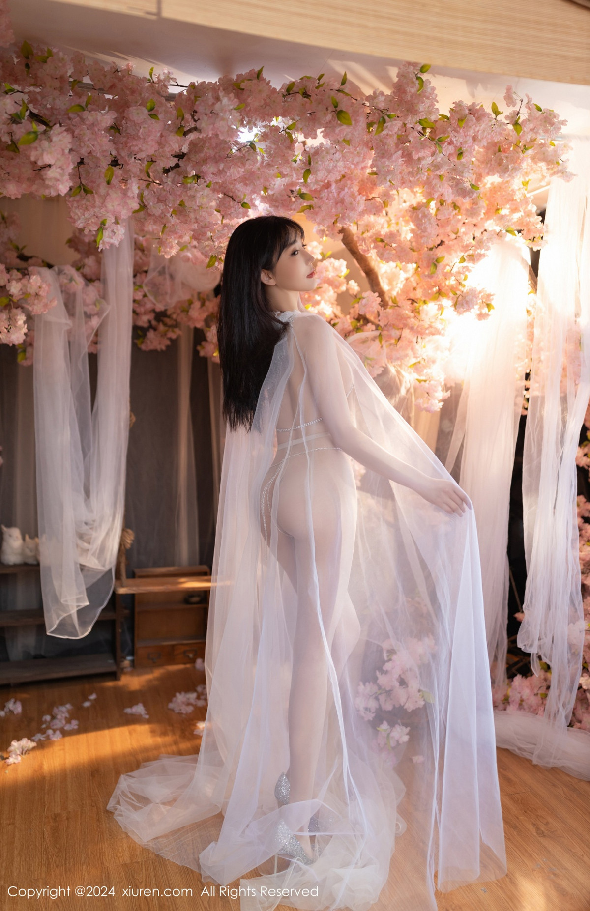 [XiuRen秀人网]第8807期陆萱萱写真 [80P]-002