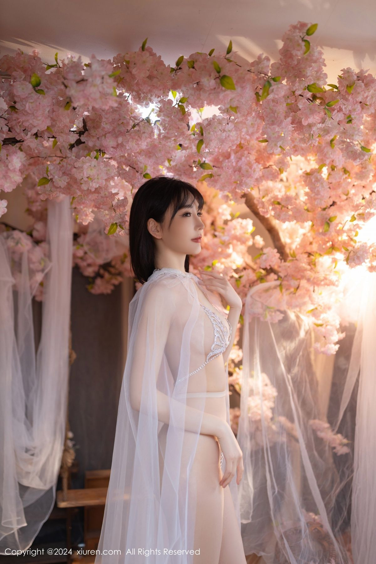 [XiuRen秀人网]第8807期陆萱萱写真 [80P]-001