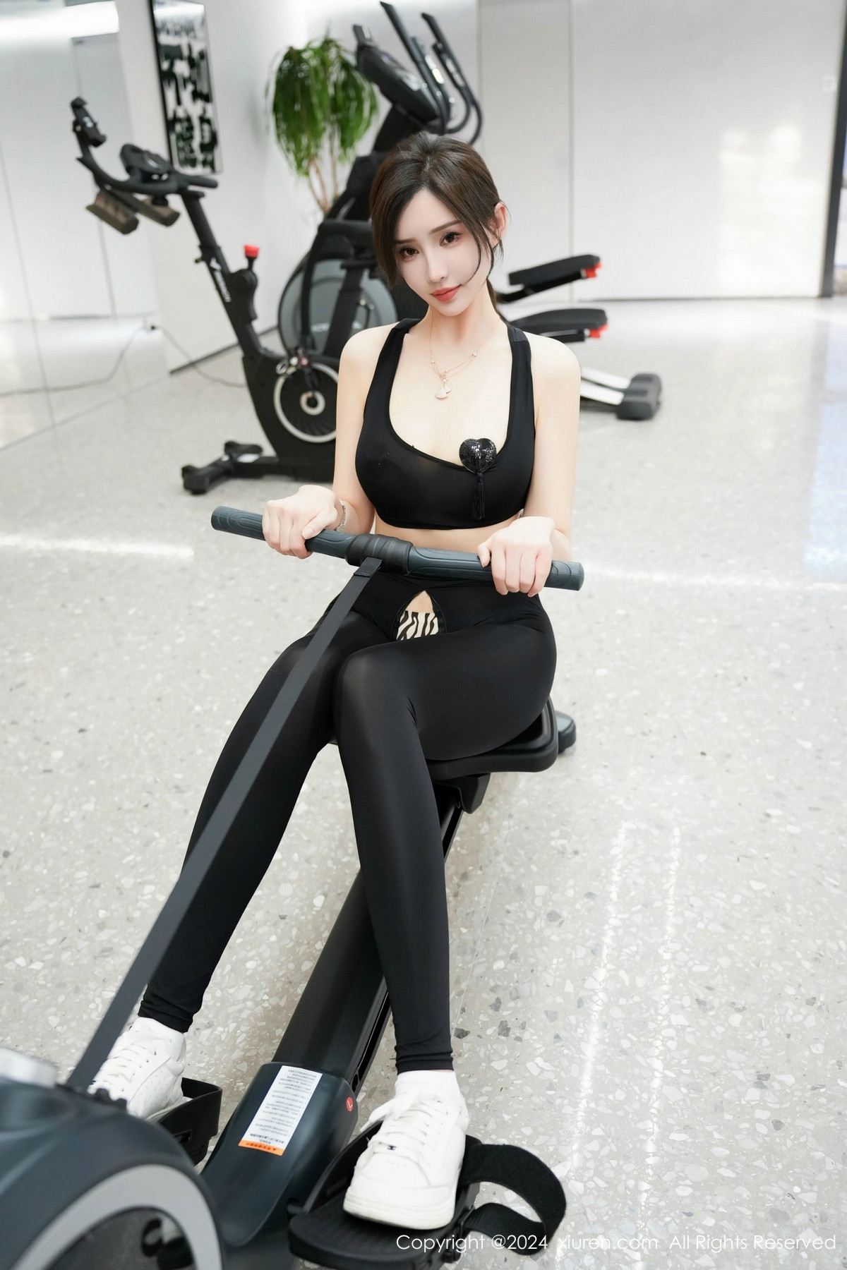 [XiuRen秀人网]第8810期周妍希写真 [100P]-025