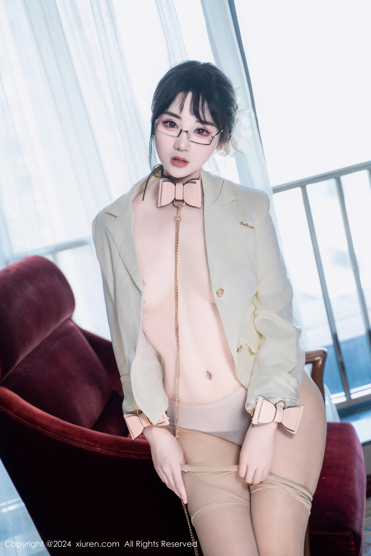 [XiuRen秀人网]第8717期汐汐爱吃草莓写真 [85P]-043