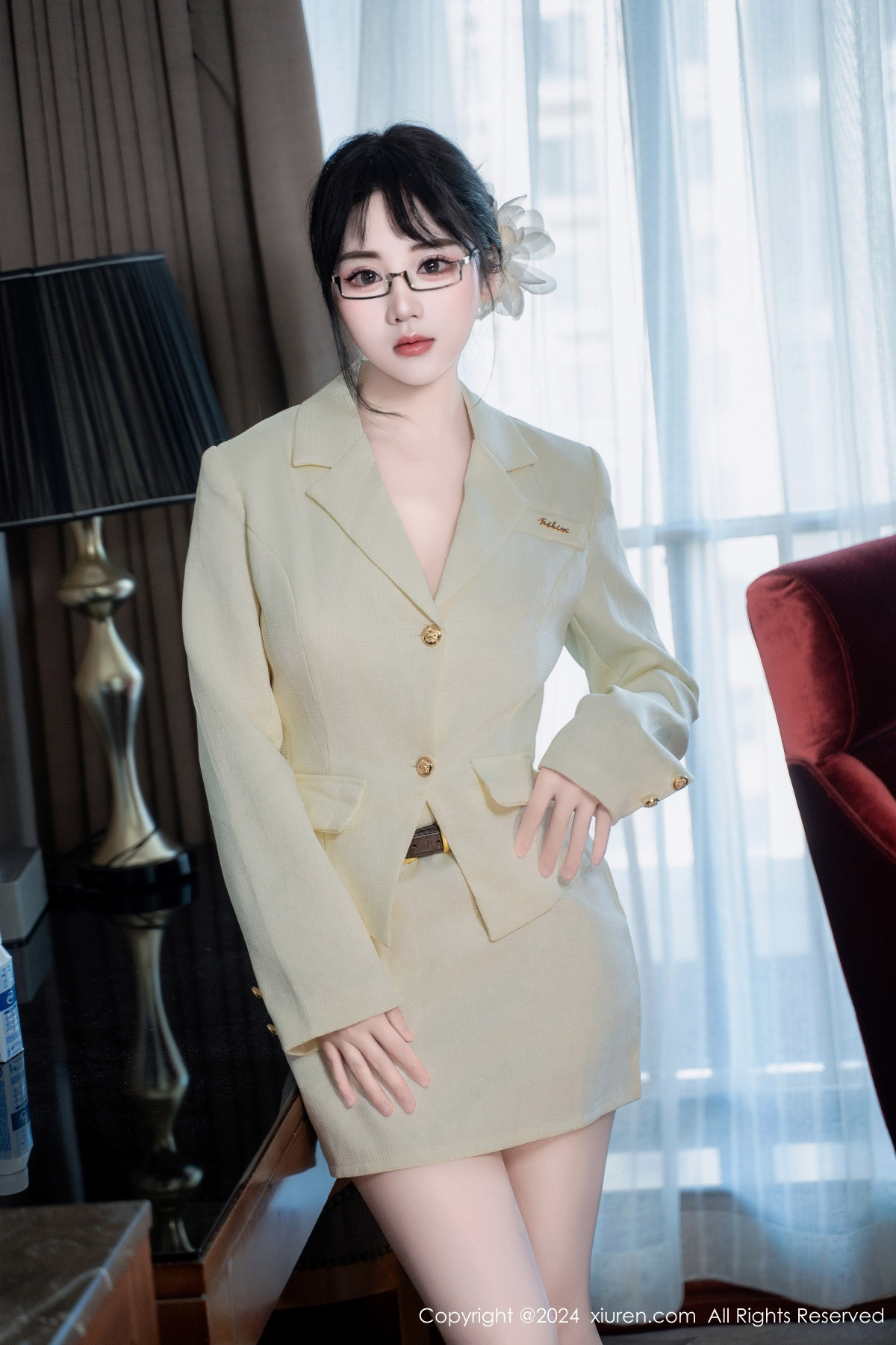 [XiuRen秀人网]第8717期汐汐爱吃草莓写真 [85P]-008