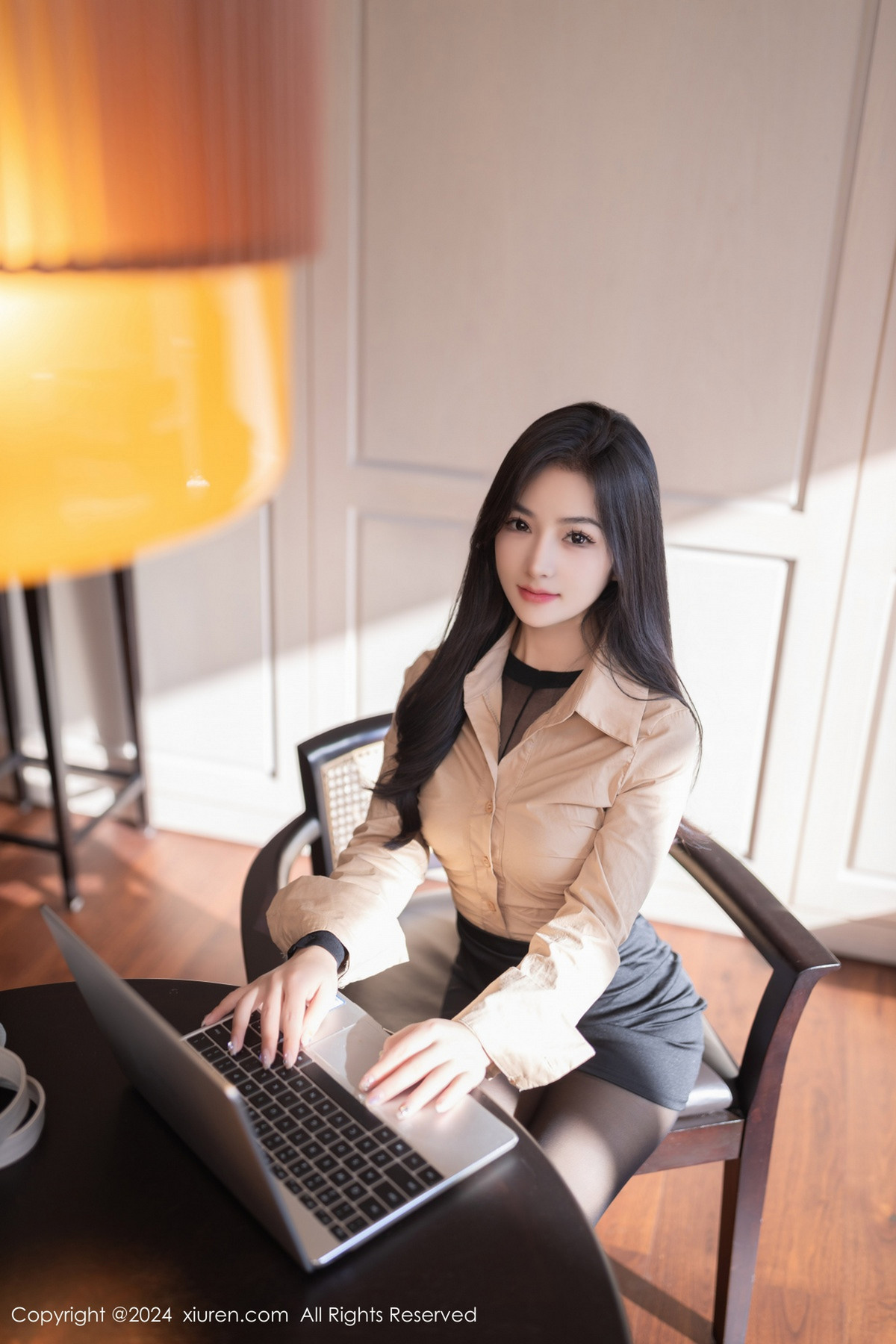 [XiuRen秀人网]第8835期谭小灵写真 [80P]-002