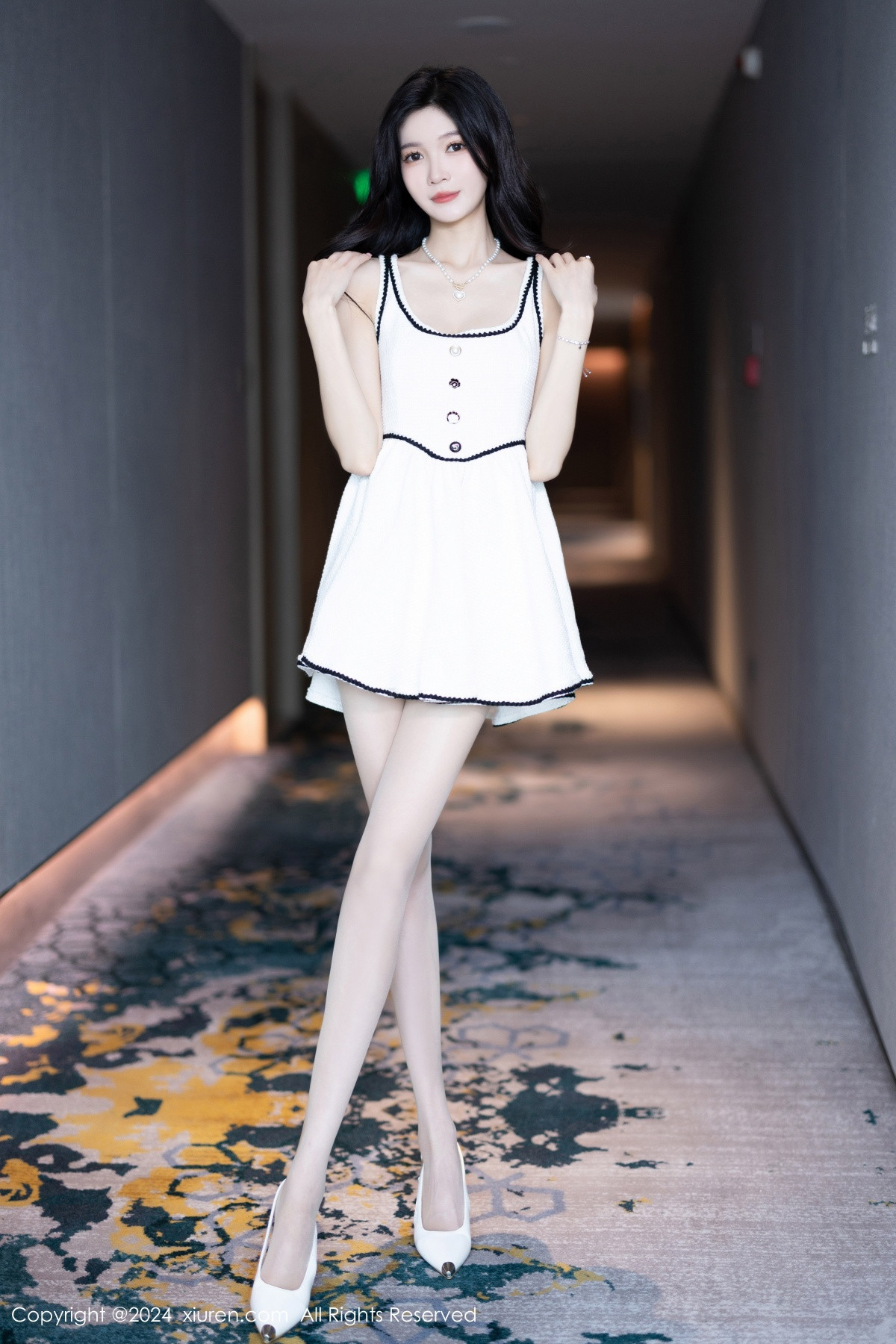 [XiuRen秀人网]第8861期程程程写真 [83P]-002