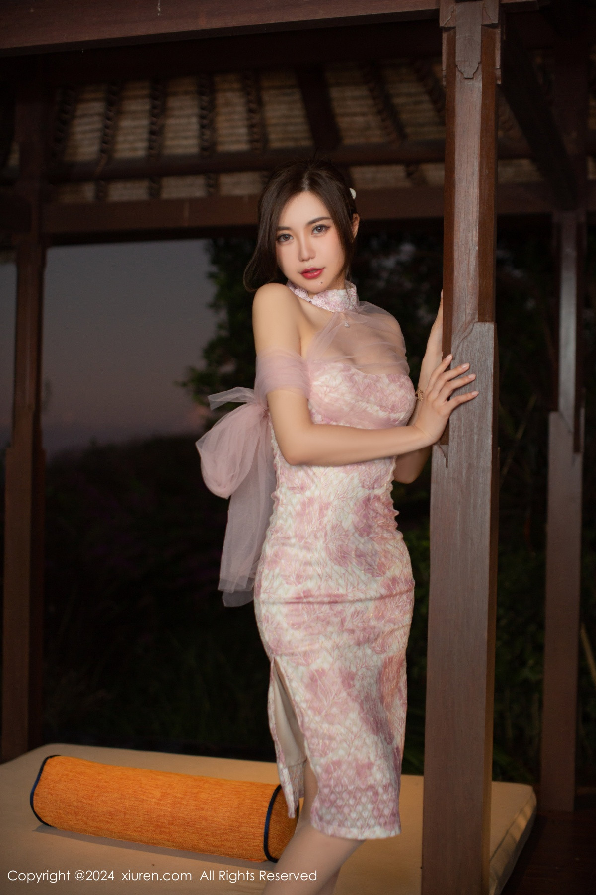 [XiuRen秀人网]第8868期绮里嘉写真 [67P]-009