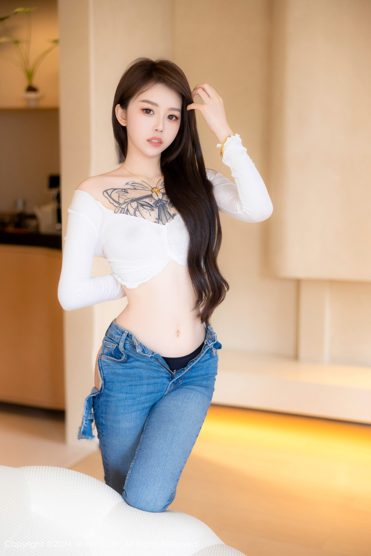 [XiuRen秀人网]第8740期奶瓶写真 [82P]-048