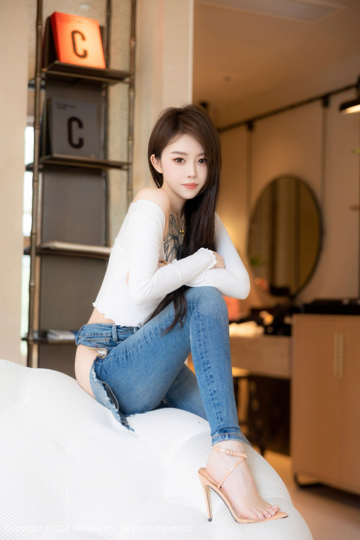 [XiuRen秀人网]第8740期奶瓶写真 [82P]-024
