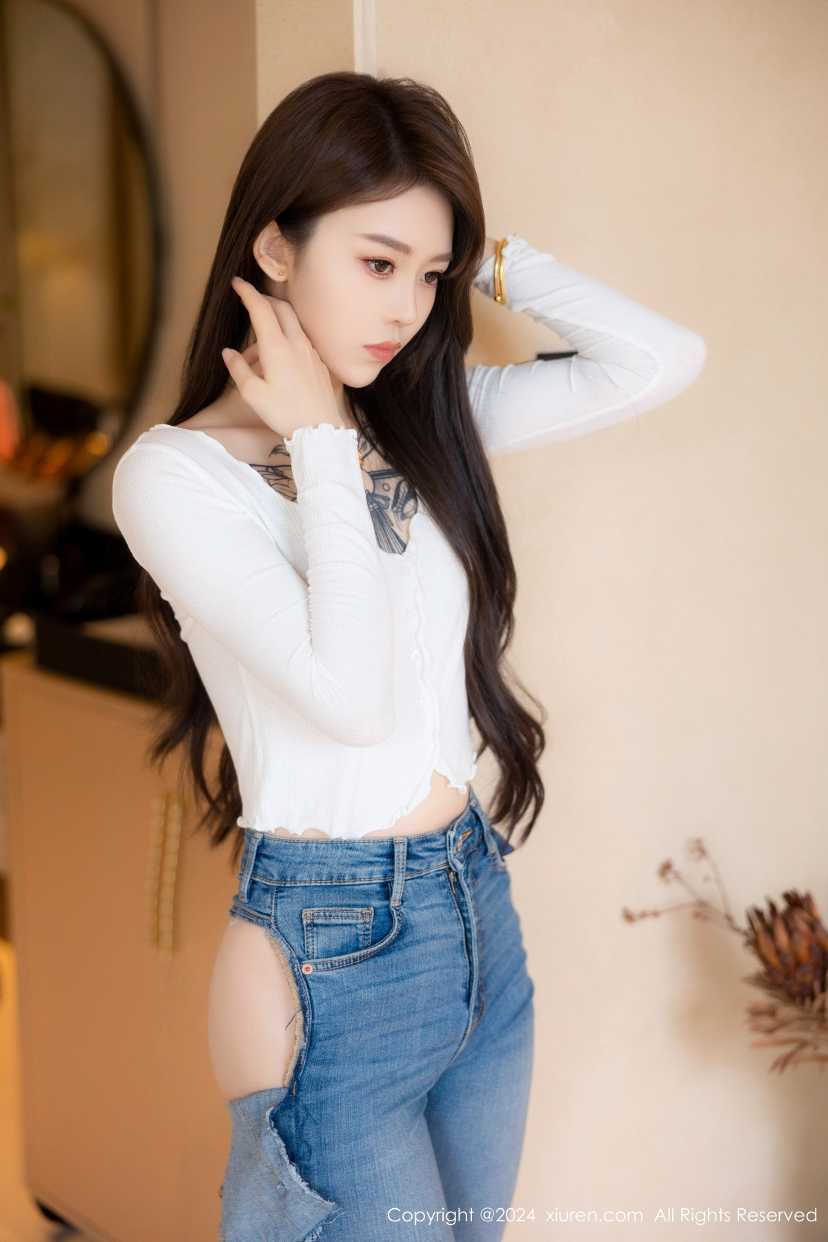 [XiuRen秀人网]第8740期奶瓶写真 [82P]-014