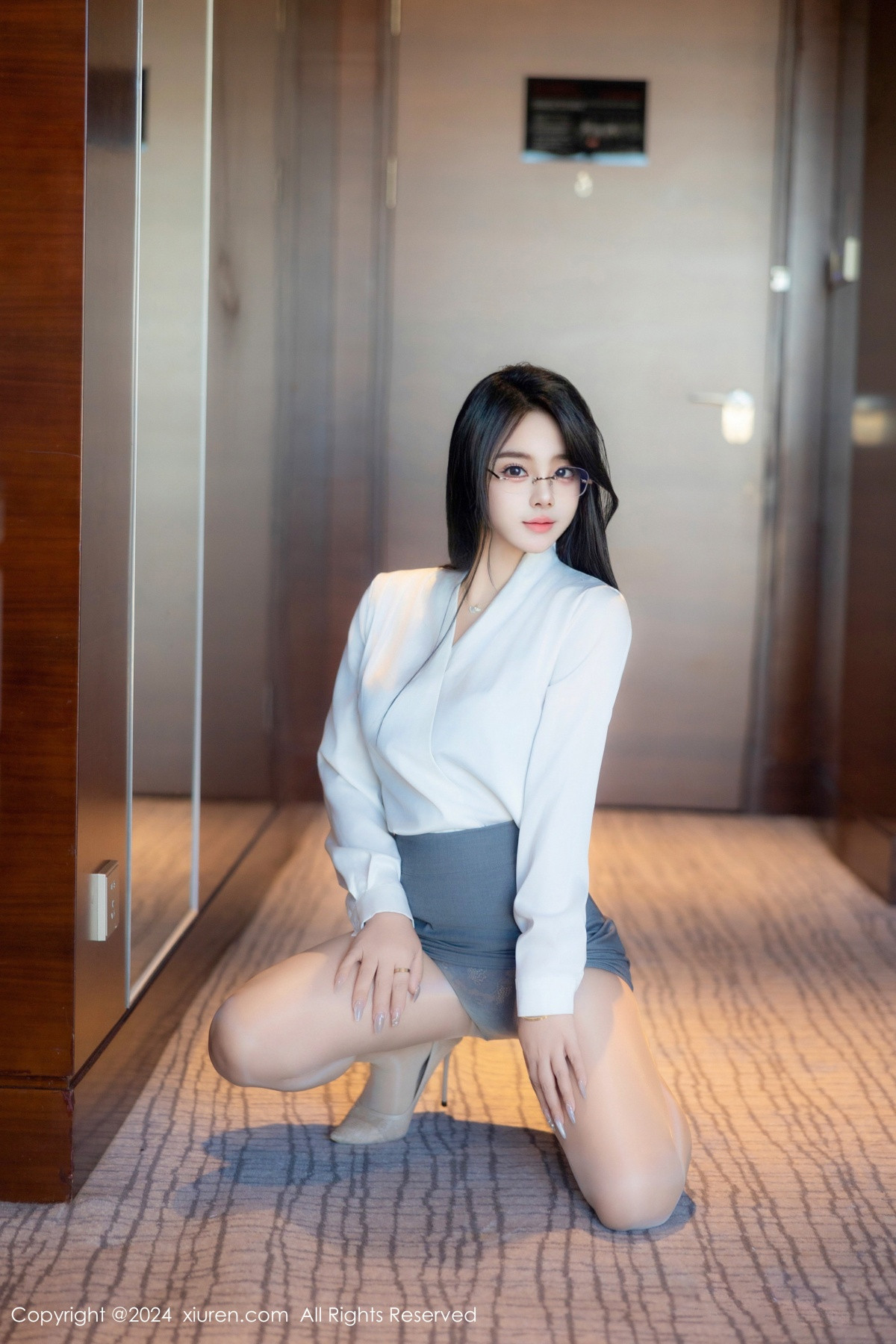 [XiuRen秀人网]第8989期麦田写真 [83P]-007