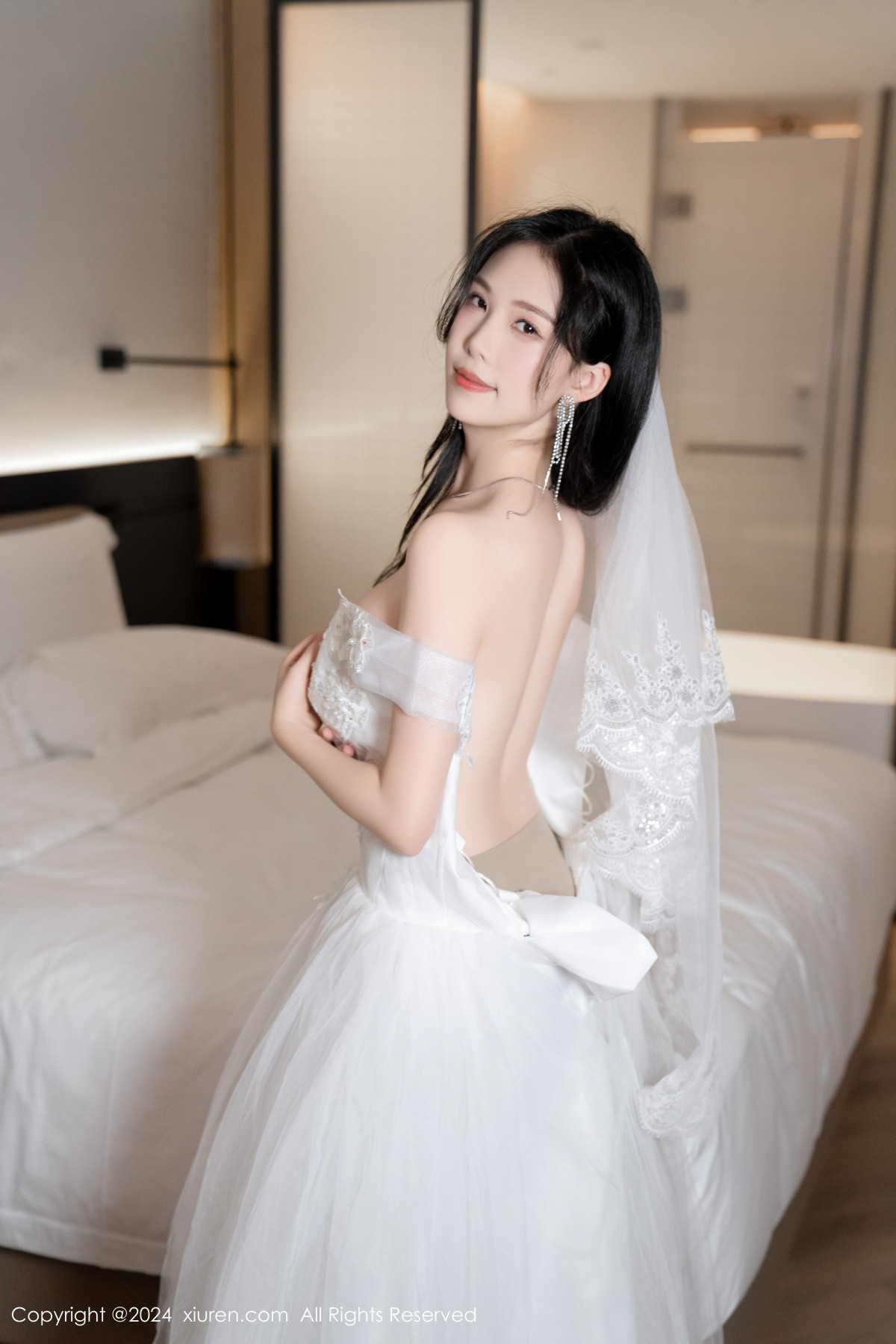 [XiuRen秀人网]第8998期利世写真 [100P]-002