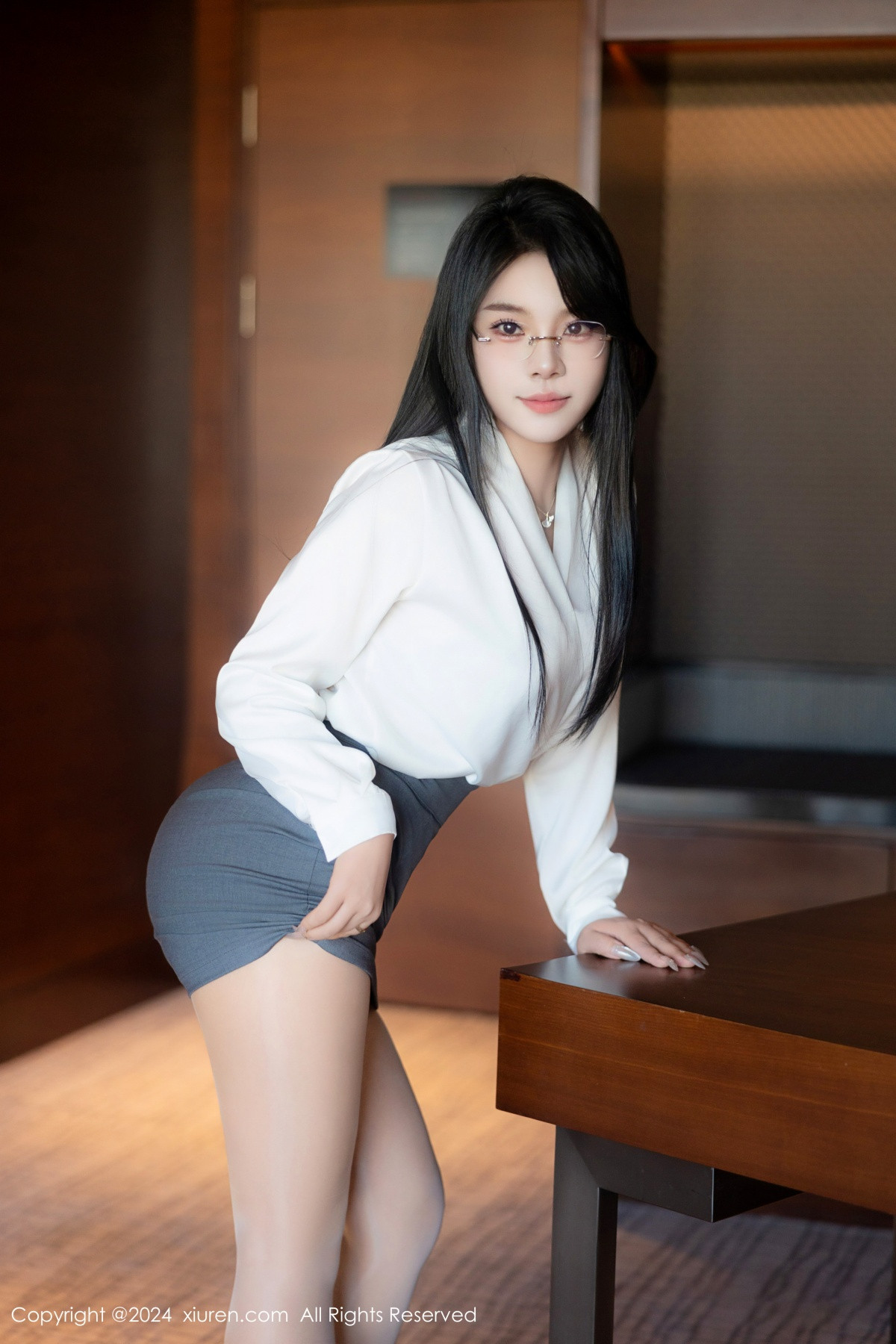 [XiuRen秀人网]第8989期麦田写真 [83P]-009