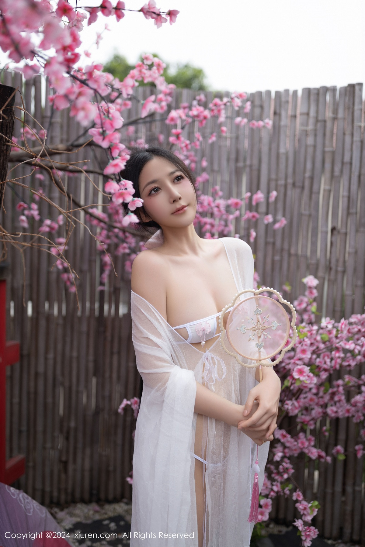 [XiuRen秀人网]第8927期鱼子酱写真 [80P]-003