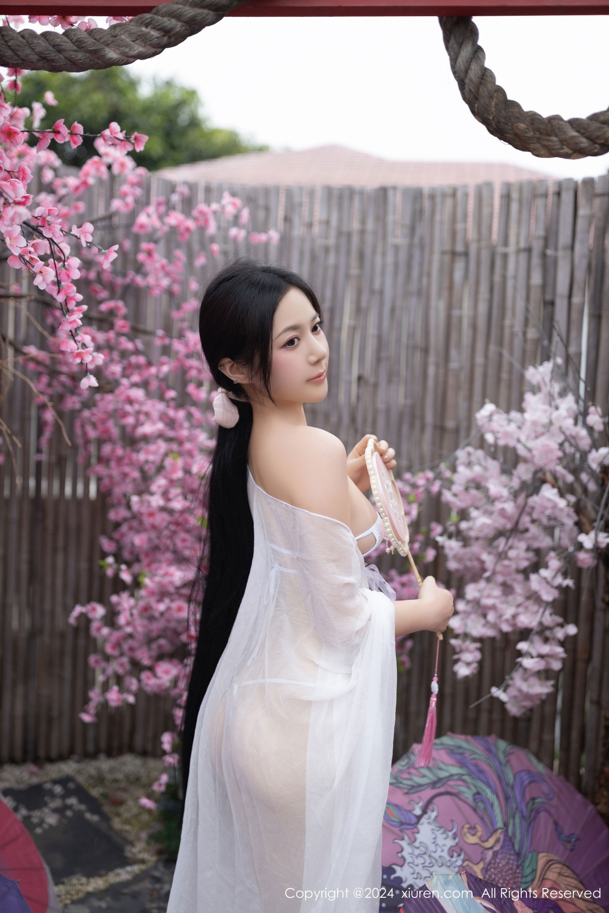 [XiuRen秀人网]第8927期鱼子酱写真 [80P]-005