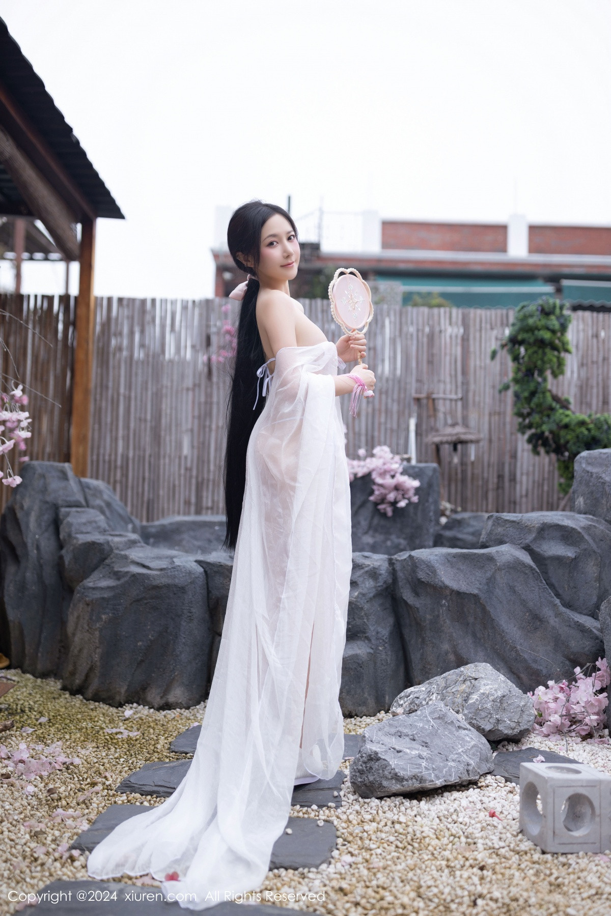 [XiuRen秀人网]第8927期鱼子酱写真 [80P]-013
