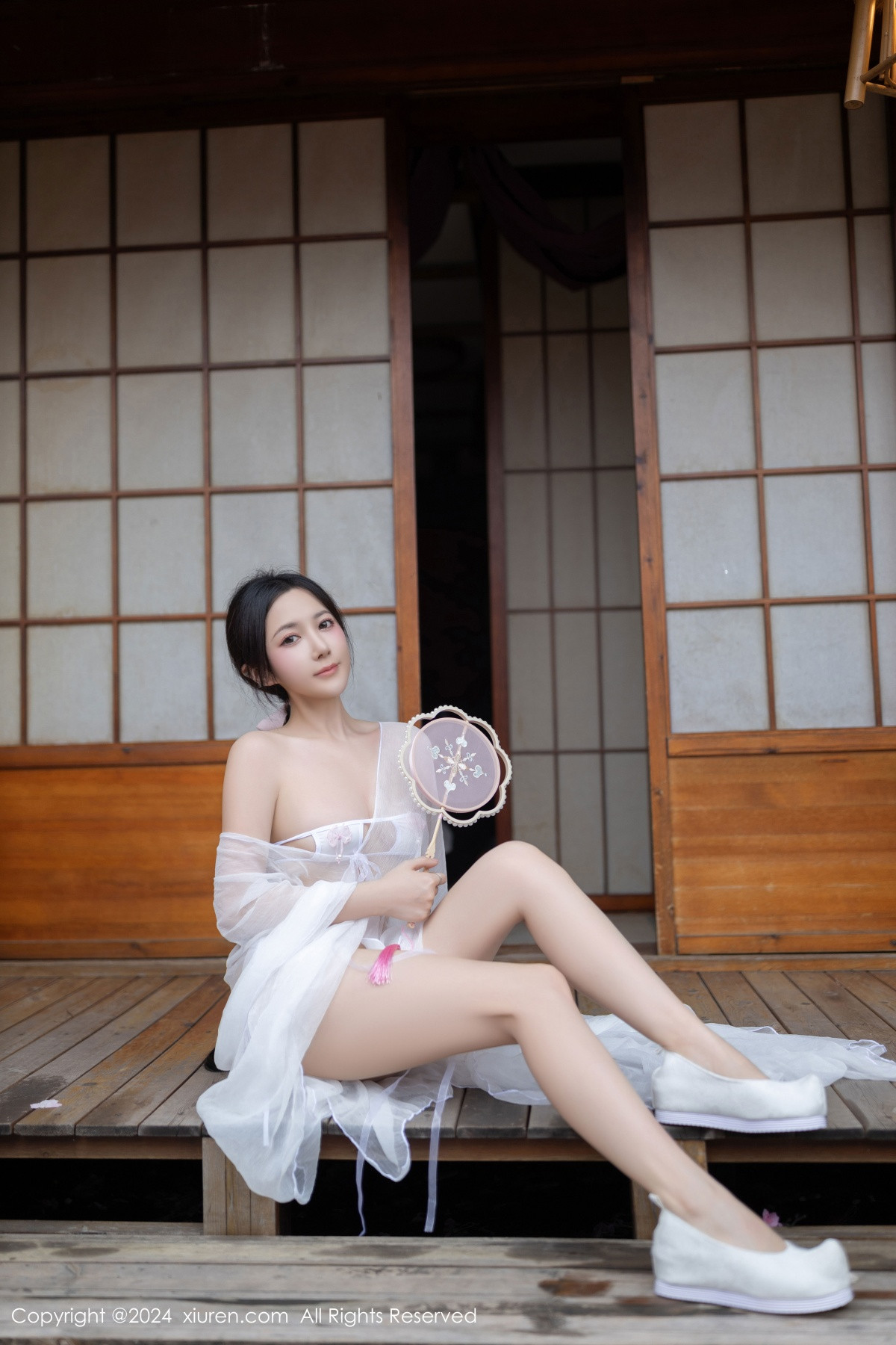 [XiuRen秀人网]第8927期鱼子酱写真 [80P]-006