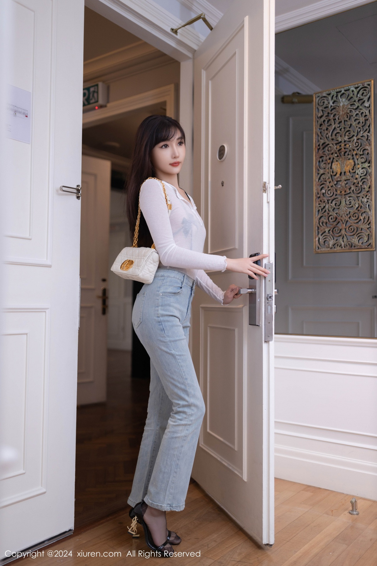 [XiuRen秀人网]第9118期陆萱萱写真 [86P]-001