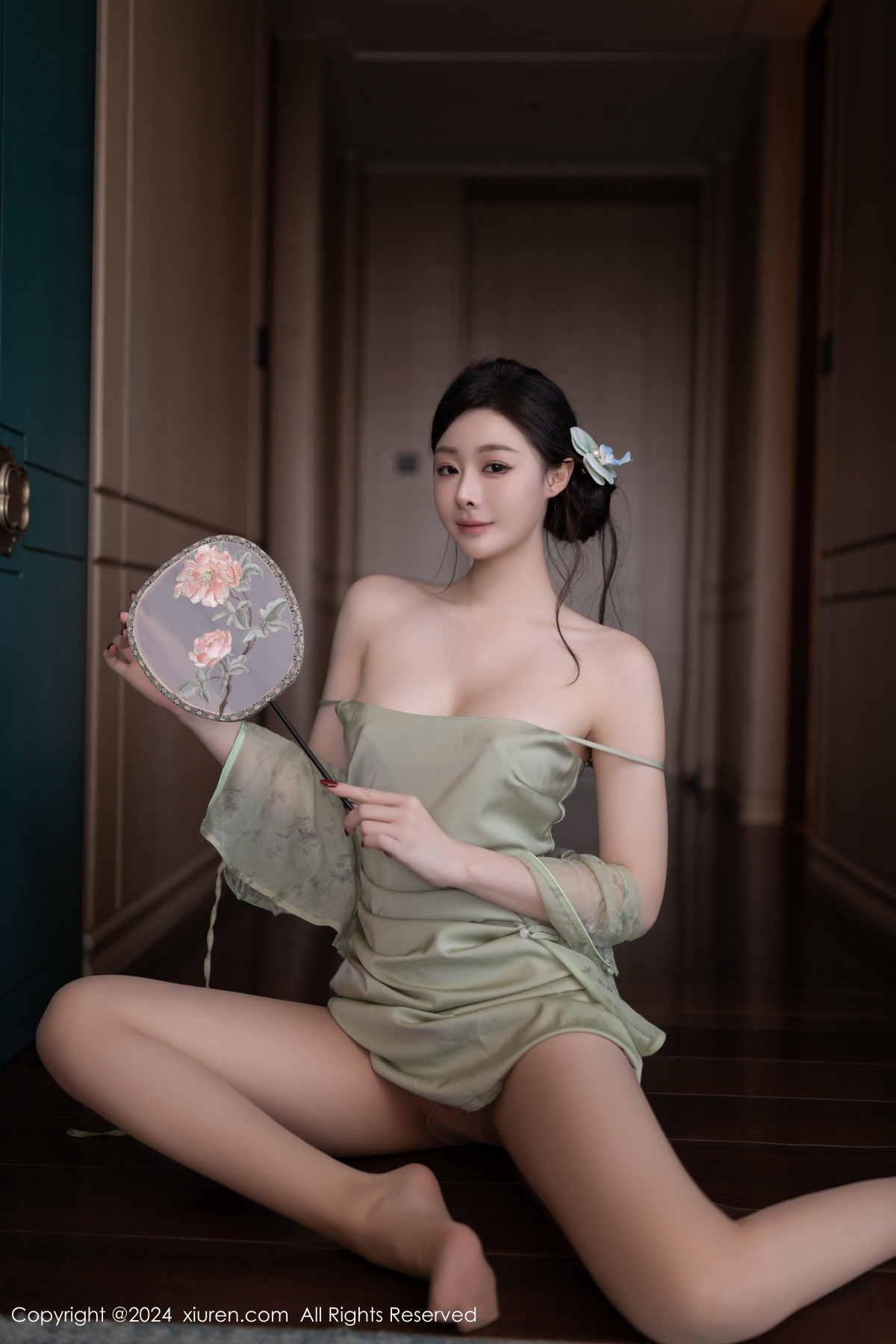 [XiuRen秀人网]第9124期小逗逗写真 [81P]-044