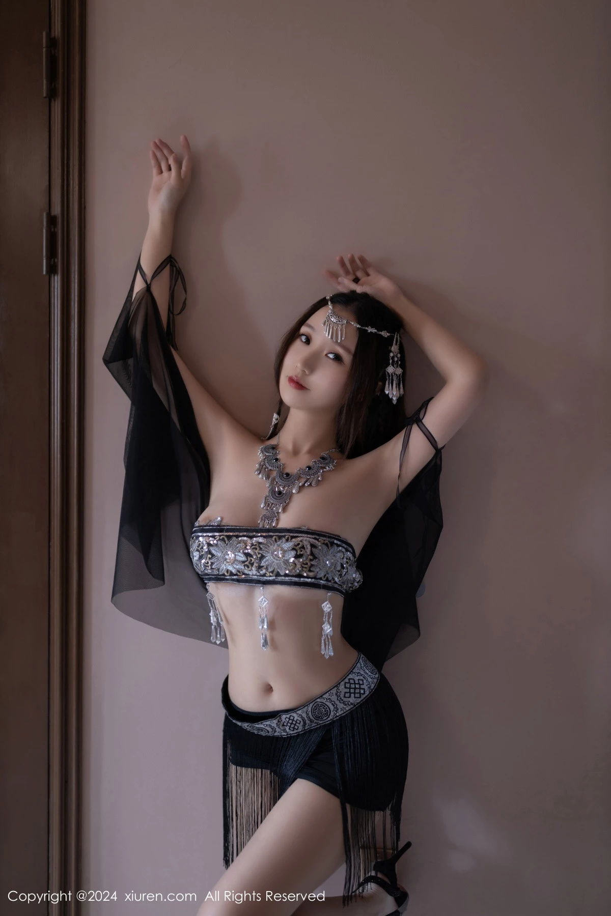 [XiuRen秀人网]第9172期杏子写真 [81P]-017