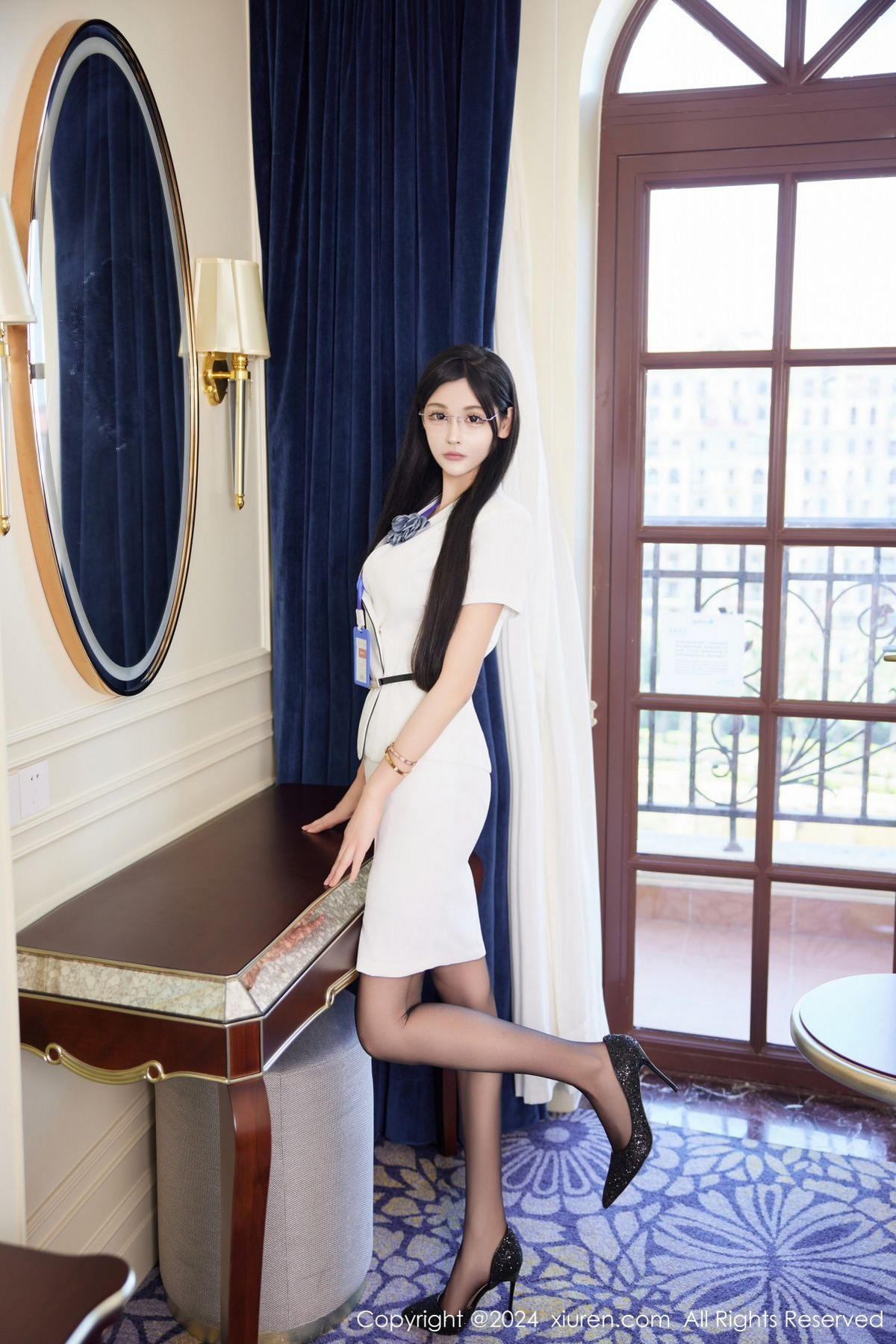 [XiuRen秀人网]第9049期智恩写真 [70P]-002