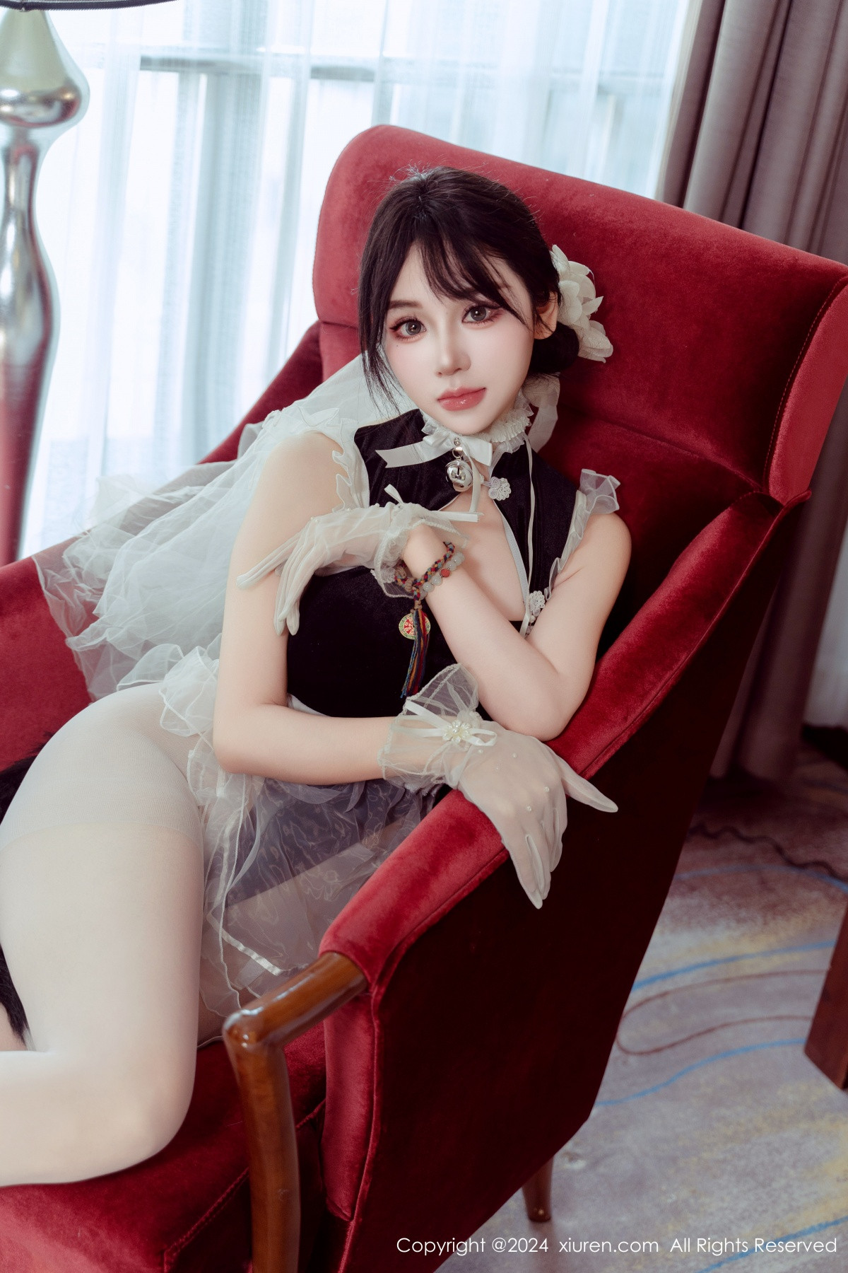 [XiuRen秀人网]第9197期汐汐爱吃草莓写真 [80P]-010
