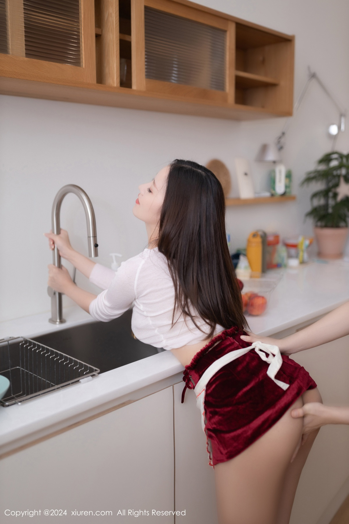 [XiuRen秀人网]第9255期杏子写真 [82P]-030