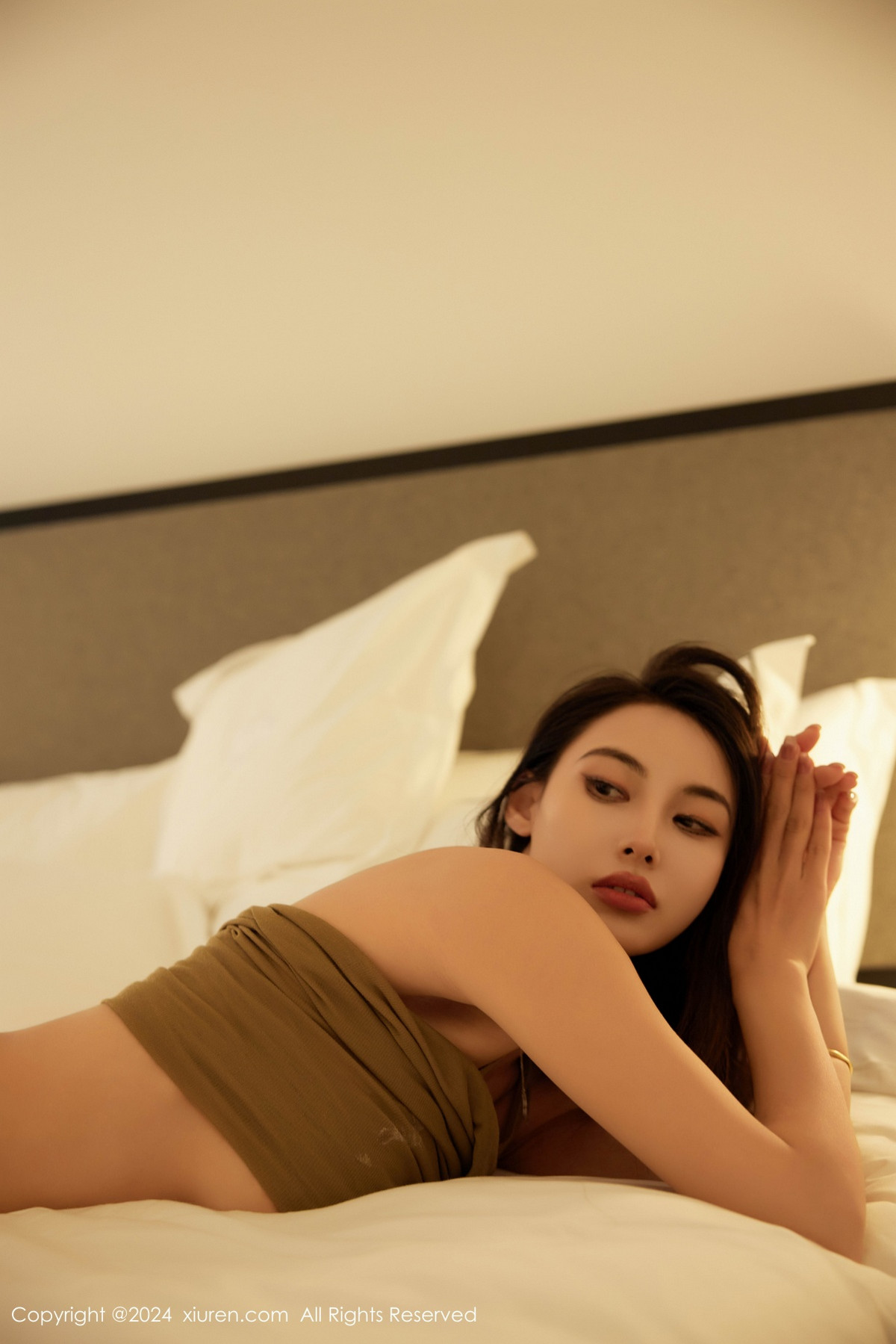 [XiuRen秀人网]第9289期Lingyu69写真 [72P]-060